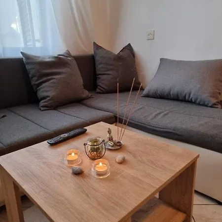 Petra Apartament *