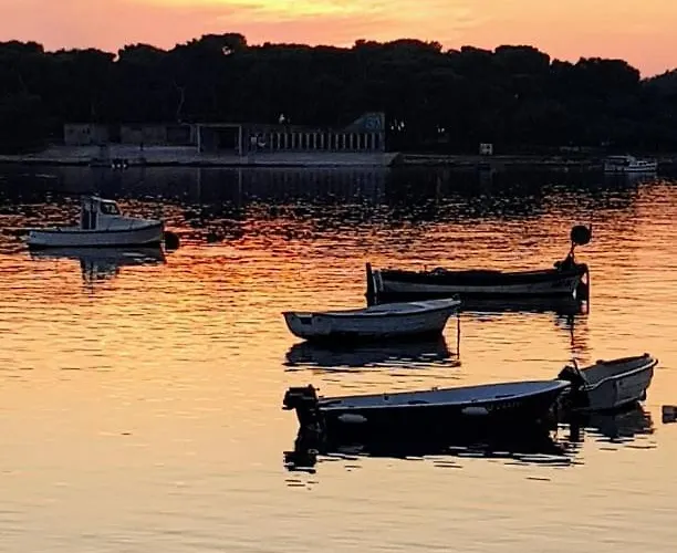 Апартаменти Petra